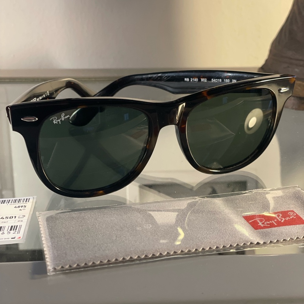Ray-Ban Classic Tortoise Sunglasses